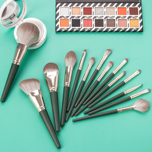<span class=keywords><strong>Beauty</strong></span> <span class=keywords><strong>Planet</strong></span>, brocha de abanico sintética Premium de 14 piezas, bolsa verde de forma plana, Kit de maquillaje de lujo, brocha para hacer cara en polvo con etiqueta privada - Product Image 4