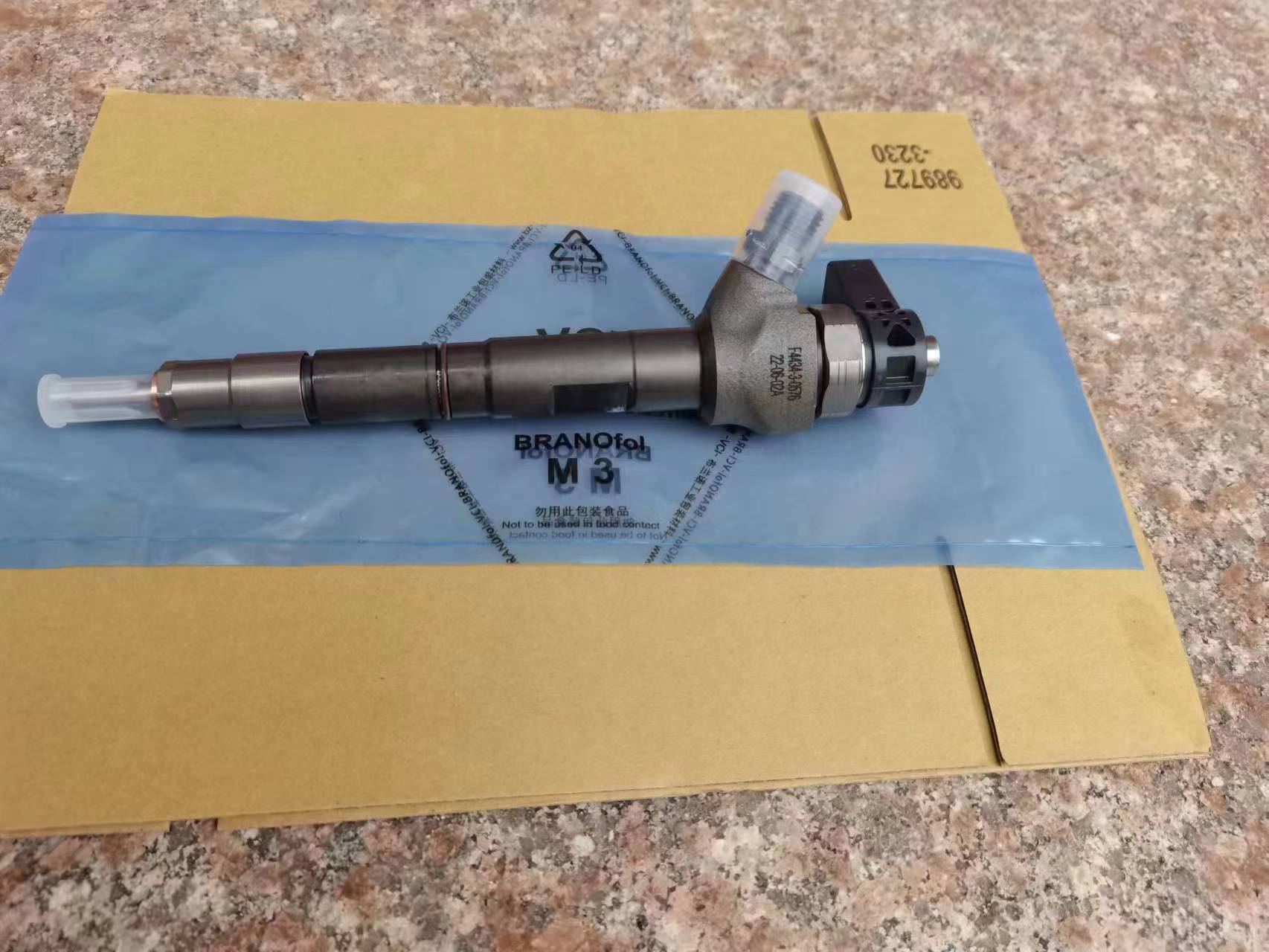 common rail injector 0445110477 04L130277AJ 04L130277G injector for AUDI  Skoda Seat injector nozzle 0445110477 04L130277AJ