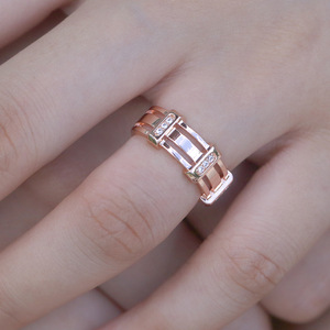 Anello Statement da Uomo, Accessorio Minimalista alla Moda per Uso Quotidiano e Feste - Product Image 2