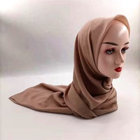 Foulard carré en voile de coton coréen Hijabs carrés à quantité minimale de commande bas 130 Hijab avec foulard au prix le plus bas en stock