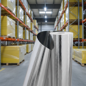 Feuille d'<span class=keywords><strong>isolation</strong></span> de toiture en papier kraft avec feuille d'aluminium FSK renforcée ignifuge/MPET, combinée à la <span class=keywords><strong>laine</strong></span> de verre et à la <span class=keywords><strong>laine</strong></span> de <span class=keywords><strong>roche</strong></span> - Product Image 1