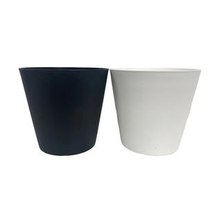 Grande jardinière conique créative d'intérieur de la série A04 Pots de fleurs en plastique émaillé de style nordique minimaliste Radis vert Rose Jardinières - Product Image 1