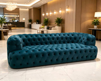 Canapé Chesterfield de luxe en velours capitonné 3 places, canapé moderne de luxe léger pour salon, mobilier de hall d'hôtel