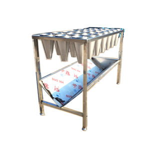 Abattoir de poulet tuant le cône de saignement - Product Image 1