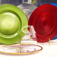 Vente en gros 13 pouces élégant personnaliser vert bleu or rose motif rayé rond assiettes de présentation en verre pour la décoration de mariage