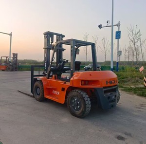 China HELI <span class=keywords><strong>CPCD60</strong></span> Carretilla elevadora diesel usada de 6 toneladas de calidad superior para la entrega de material al aire libre - Product Image 3