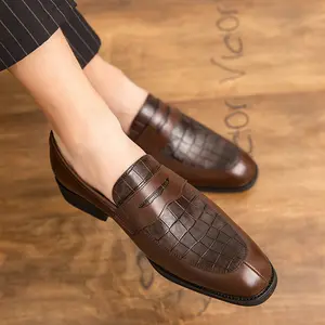 Sepatu kantor Oxford, sepatu kantor Italia asli desain asli kulit asli pria gaun coklat sepatu musim panas Oxford 4 warna 38-47