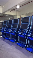 Bornes de jeu à double écran 23,6 pouces horizontales avec panneau à 10 boutons, KIOSK TITO pour stations-service et magasins