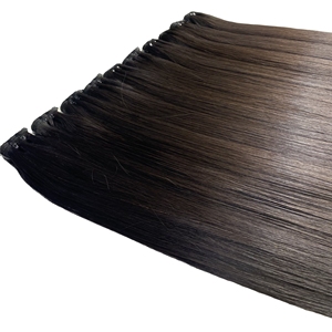 Extensiones de Cabello Humano Liso Natural Súper Doble Trama con Clip, 100% Cabello Virgen Vietnamita de Donante Único - Product Image 1