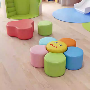 Sofà e sgabello da interni a forma di cartone animato creativo modulare per le sale attività dei bambini della scuola e del centro commerciale - Product Image 1