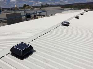 Ventilador de Techo Solar de 25W, Ultra Silencioso, Motor sin Escobillas, IP68, Ventilador de Extracción para Ático, Acero Galvanizado Negro - Product Image 6