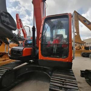 รถขุดขนาดเล็ก Doosan DX60 มือสอง 6 ตัน สภาพดีเยี่ยม พร้อมเครื่องยนต์คัมมินส์ เกียร์ และลูกปืน - Product Image 3