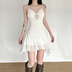 ชุดเดรสสไตล์ฝรั่งเศสสำหรับผู้หญิง ดีไซน์ระบายประดับเพชร ลายปักแบบมีเลเยอร์ ชายกระโปรงไม่สมมาตร ชุดเดรสฤดูร้อนแสนหวาน - Product Image 2