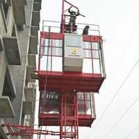 Lift Konstruksi Bersertifikat CE 1 Kabin / 2 Kabin untuk Lokasi Konstruksi
