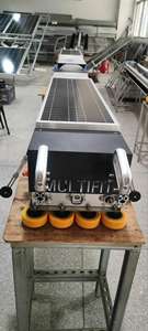 หุ่นยนต์ทำความสะอาดแผง<span class=keywords><strong>โซ</strong></span>ลาร์<span class=keywords><strong>เซลล์</strong></span>อัตโนมัติ Multifit ทำความสะอาดซ้ำซ้อนซึ่งกันและกัน ซ้ายและขวา ทำความสะอาดแบบแห้งและแบบเปียก - Product Image 2