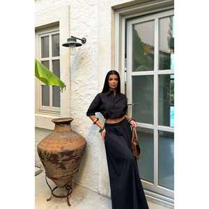 Ensemble de costumes noirs pour femmes Neonda, tenue élégante pour équipe - Product Image 1