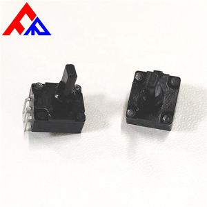 Auto-Center Einstellbarer Verriegelungs-Metallwellen-Drehpotentiometer 9mm 10K Kohlenstofffilm für Haushaltsgeräte - Product Image 6