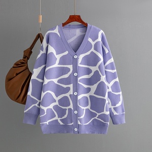 Novo Suéter Feminino de Tricô para Outono/Inverno com Decote em V e Corte Solto - Product Image 5