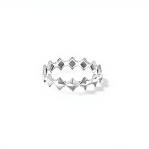 Bague Punk à Pointes en Argent Sterling 925, Style Gothique Clouté, Bijou Tendance - Product Image 3