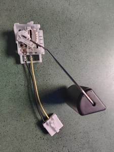 자동 센서 오일 레벨 센서 토요타 화관 #83320-02060 83320-12640 83320-0D050 83320-52070 연료 레벨 전송기 게이지 Assy - Product Image 3