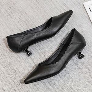 Zapatos de Trabajo con Suela Suave para Azafatas, Tacones Altos Negros Tipo Stiletto, Zapatos de Oficina con Punta en Pico y Etiqueta - Product Image 1
