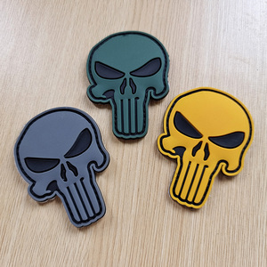 Punisher Skull 3D PVC cao su huy hiệu lõm lồi vui vá với móc có thể được tùy chỉnh trong kho - Product Image 4