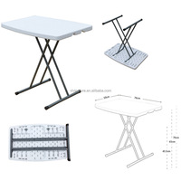 Table de pique-nique réglable en hauteur pour l'extérieur et table pliante en plastique pour l'intérieur