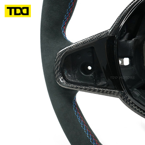 Volant sport en fibre de carbone TDD compatible avec BMW CS avec marqueur central rouge - Product Image 3