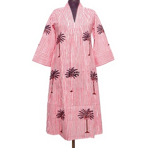 Robe longue d'été décontractée pour femme, faite à la main, imprimé palmiers, col en V, taille empire, coupe droite évasée - Product Image 1
