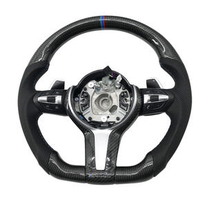 Volante BMW de fibra de carbono BM008 de 3 radios negro para modelos M5 serie F - Product Image 2