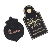 Étiquettes suspendues personnalisées avec logo, finition mate gaufrée, marquage à chaud, étiquettes de marque, cartes de visite, étiquettes suspendues gaufrées