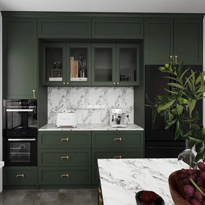 Armoires de cuisine en chêne massif vert sur mesure, style antique, avec comptoir en marbre et portes métalliques, écologiques et résistantes à l'eau - Product Image 3