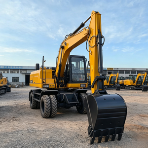 Excavatrice sur pneus Liugong W915E : Cabine ergonomique, entretien quotidien simplifié, idéale pour la logistique - Product Image 4