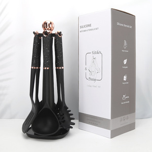 Ensemble de 7 ustensiles de cuisine en silicone grain marbre or rose avec support, comprenant spatule, cuillère, louche et écumoire antiadhésifs - Product Image 6
