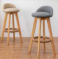 Tabourets de comptoir de cuisine en bois massif classique rustique nordique à dossier bas, chaise de bar pivotante, repose-pieds