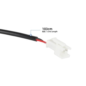 Feu arrière Kukirin G2 Pro DB avec vis et rondelles pour trottinette électrique d'origine – Pièces et accessoires de feux arrière - Product Image 3