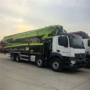 Bomba de Concreto Usada Zoomlion Montada en Camión 38m 62m con Motor Diésel y Componentes Principales de Motor y Engranajes para Maquinaria de Camiones - Product Image 3