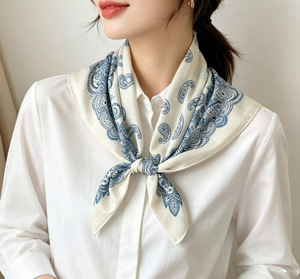 Pañuelo Cuadrado con Estampado de Pintura al Óleo Vintage, Pañuelo de Seda para Mujer, Elegante Pañuelo Decorativo para la Cabeza, Uso Diario Informal - Product Image 2