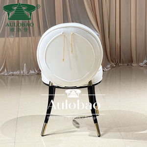 Chaise de salle à manger en velours blanc avec pieds en métal fer forgé - Product Image 4