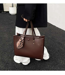 Nuevo Bolso de Mano Retro de Lujo Ligero de Cuero PU, Bolso Cuadrado de Moda para Mujer, Bolso de Hombro Individual - Product Image 3