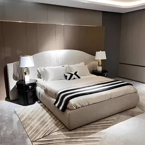 고급 럭셔리 킹 사이즈 덮개를 씌운 누벅 침대 포스트 현대 침실 수면 더블 침대