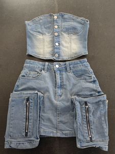 Set di Jeans alla Moda per Donne: Top Corto Senza Spalline <span class=keywords><strong>con</strong></span> <span class=keywords><strong>Bottoni</strong></span> e Minigonna <span class=keywords><strong>con</strong></span> Tasche, Completo Casual in Due Pezzi - Product Image 6