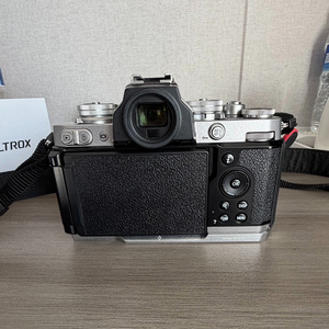 กล้องวีล็อก 4K Nikon Z fc 20.9MP กล้องมิเรอร์เลสสไตล์เรโทรระดับเริ่มต้น - Product Image 4