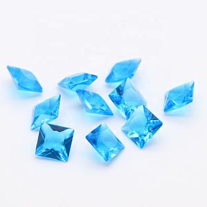 Pietre preziose sintetiche all'ingrosso 3x3mm - 8x8mm varie dimensioni blu rosso verde smeraldo taglio quadrato pietre di vetro colorate - Product Image 4