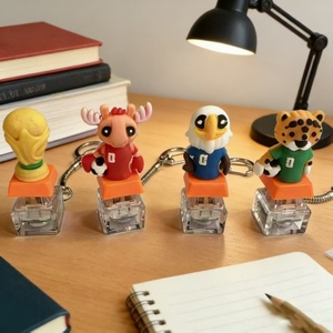 Porte-clés mascotte de la Coupe du monde de football USA Mexique 2026, porte-clés souvenir de football mignon, collections et cadeaux pour les fans - Product Image 4