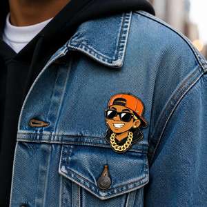 Diseño de caricatura personalizado de rapero de hip hop, esmalte de aleación de zinc, níquel negro, regalo musical, marca JHT, OEM ODM para fans - Product Image 5