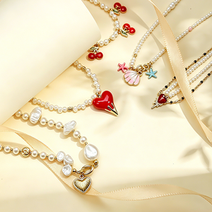 Collier de perles naturelles personnalisé Muses Jewels, style plage irrégulier, plaqué or, bijou tendance, best-seller - Product Image 1