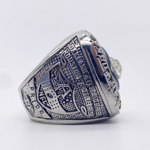 แหวนแชมป์โอ๊คแลนด์ เรดเดอร์ส NFL ซูเปอร์โบวล์ 1967 โลหะผสมเงิน เครื่องประดับสำหรับทุกเพศ - Product Image 2