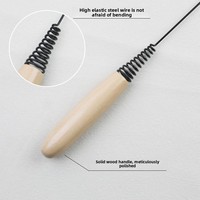 Jouet interactif pour chaton avec manche en bois massif naturel, fil d'acier extra long et plume tachetée remplaçable