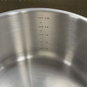 Casserole en acier inoxydable 18/10 de 26x15cm, 7,9 litres, pour soupes et bouillons, compatible induction, fond en cuivre, qualité alimentaire - Product Image 6